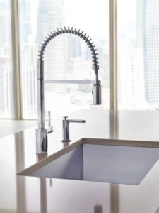 in_room_setting_73496